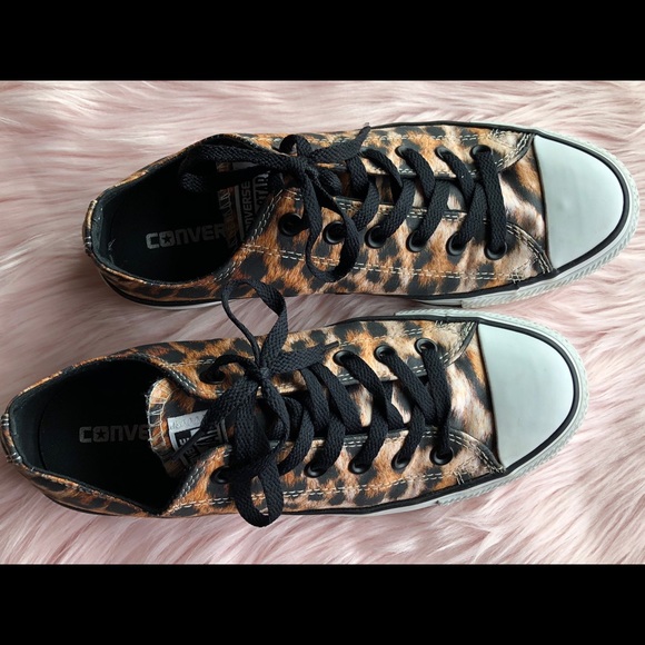 Converse Shoes - CONVERSE Leopard Low Top Chuck Taylor 7 9 Unisex